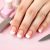 Jak zrobić french manicure w 7 krokach? Przewodnik DIY
